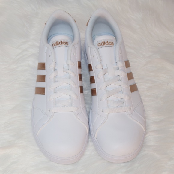 Adidas Baseline Women's Sneakers - Picture 2 of 4